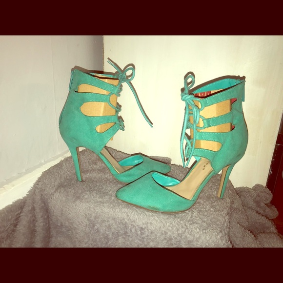 Cute lace up teal 3” heels - Picture 1 of 3
